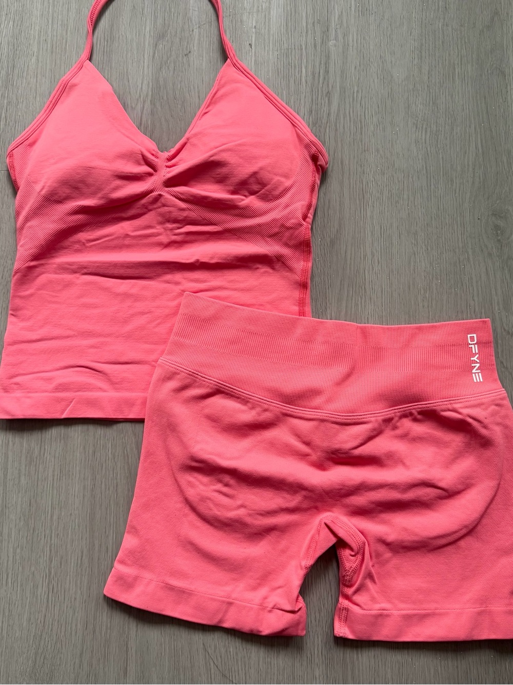 DFYNE Coral impact sports bra and shorts set